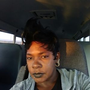 Meet your Posher, Roxsann